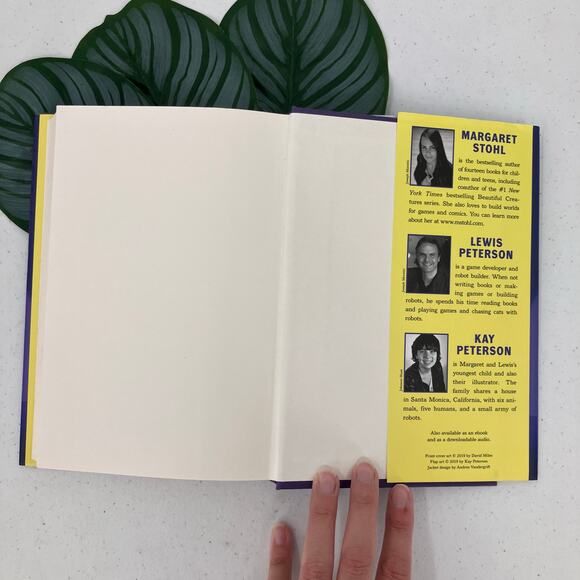 Cats Vs. Robots Now With Fleas Margaret Stohl Lewis Peterson Hardcover Book - Picture 7 of 7